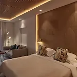 ميكونيان كورالي ريلايس&شاتو 5*