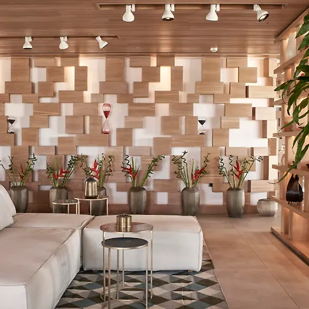 미코니안 코랄리 흘래&샤토 5*