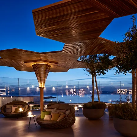 미코니안 코랄리 흘래&샤토 호텔